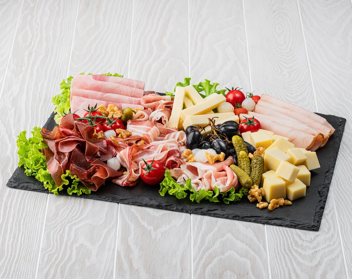 Plateau de charcuterie et fromages suisses